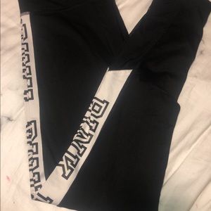 💛VS PINK LEGGINGS💛